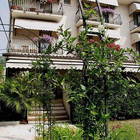 Hotel Marina Torri Del Benaco Luaran gambar