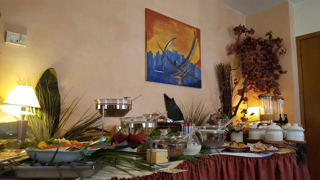 Hotel Marina Torri Del Benaco Luaran gambar
