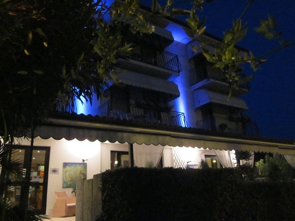 Hotel Marina Torri Del Benaco Luaran gambar