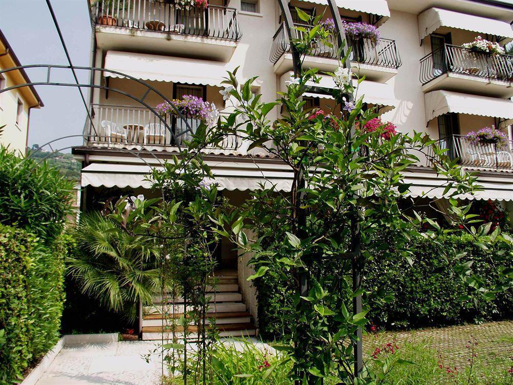 Hotel Marina Torri Del Benaco Luaran gambar